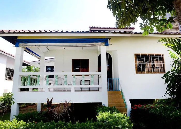 Sunrise Beach Villa
