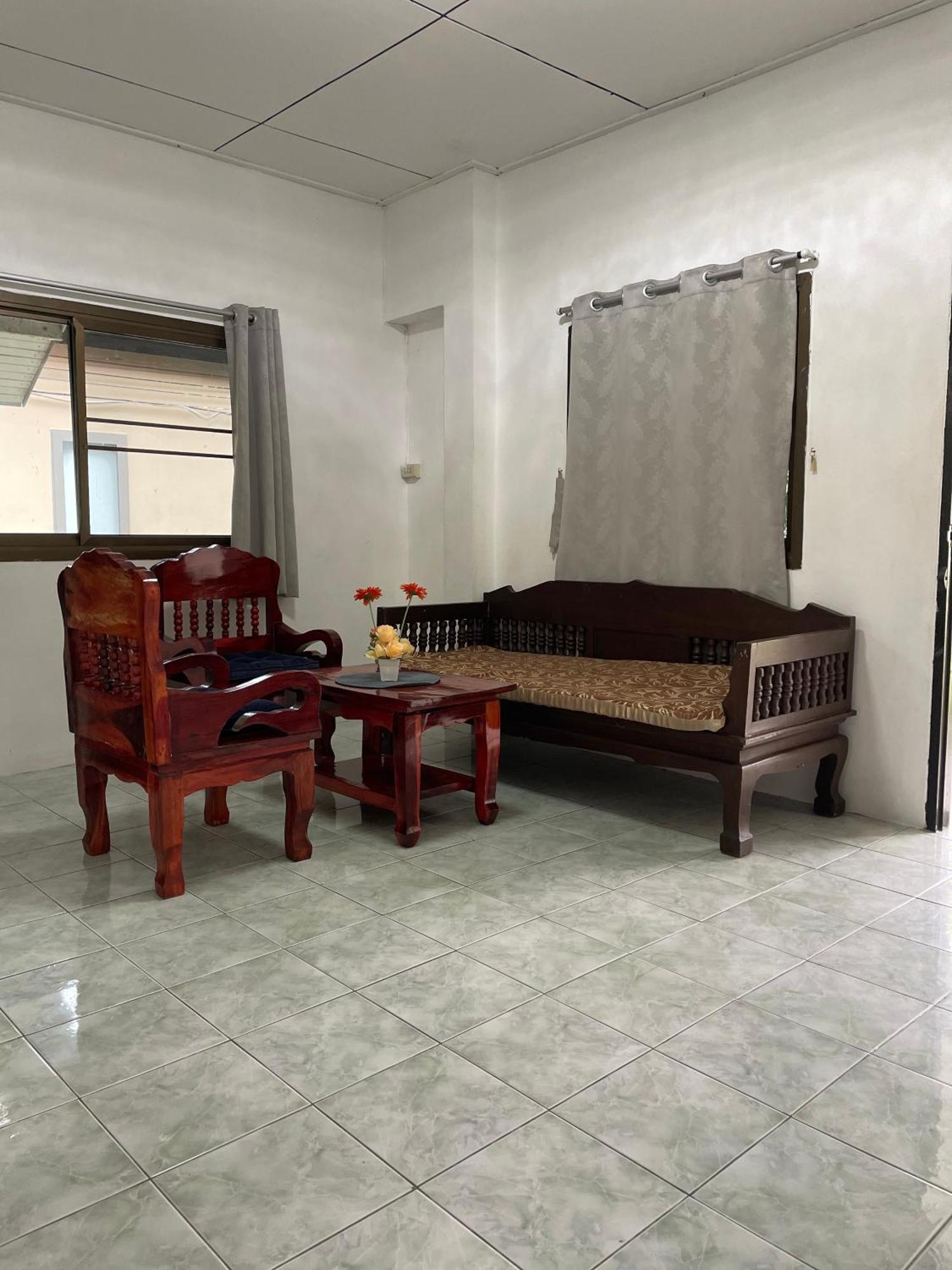 Casa vacanze New Sunrise Pangpo Village Ban Bang Po